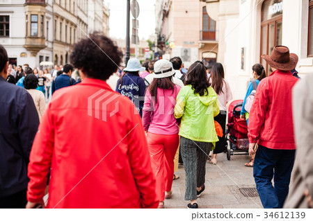 Urban life. People Walking In A Big City Street Urban life. People Walking In A Big City Street 34612139