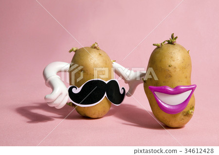 Mrs and mister patato 34612428