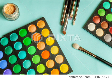make-up palette and tools make-up palette and tools 34613677