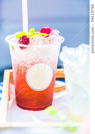iced minted raspberry soda drink 34619799