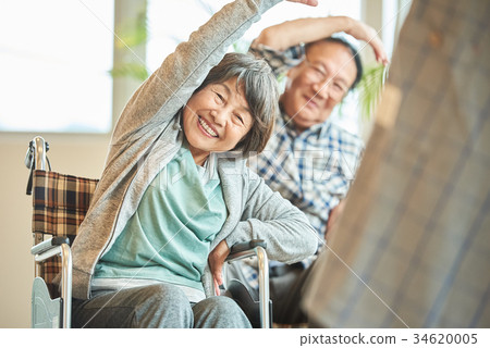 Nursing facility senior stretch Nursing facility senior stretch 34620005