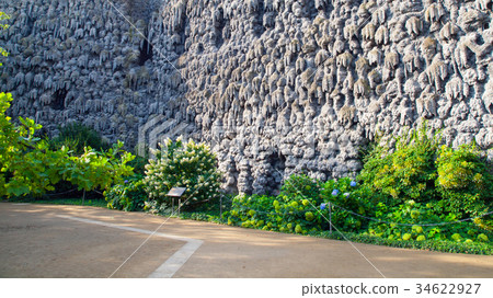 Mysterious Dripstone Wall in the Wallenstein 34622927
