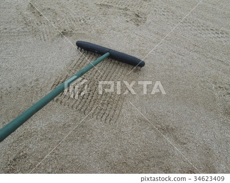 銀行家糾正 34623409