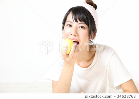 吃檸檬的少婦 吃檸檬的少婦 34628768