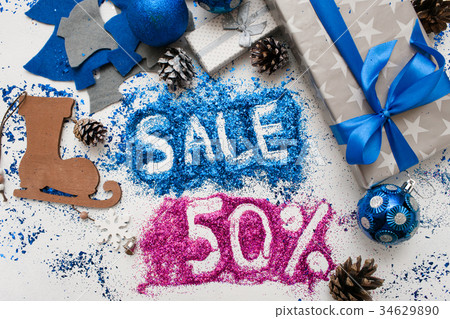 Sales on Christmas and New Year holidays Sales on Christmas and New Year holidays 34629890