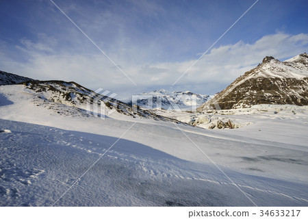 Scarpe Tarpel National Park, Iceland, Snow landscape 34633217