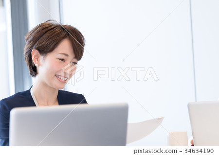 Business Woman, Career Woman, Meeting Business Woman, Career Woman, Meeting 34634190