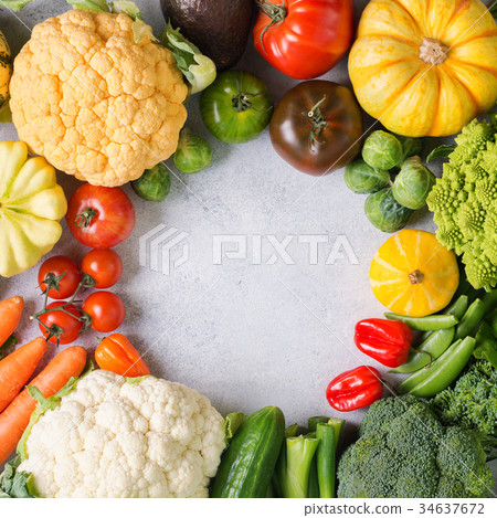 Top view of rainbow vegetables, autumn harvest Top view of rainbow vegetables, autumn harvest 34637672