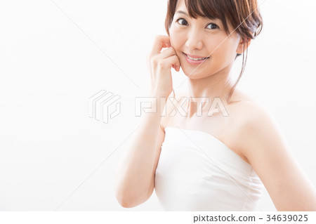 Beauty woman skincare beauty young woman 34639025