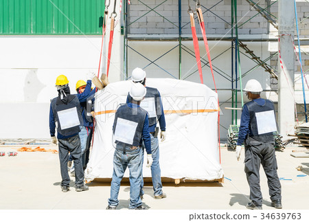 prepare a machine before industrial Crane lifting 34639763