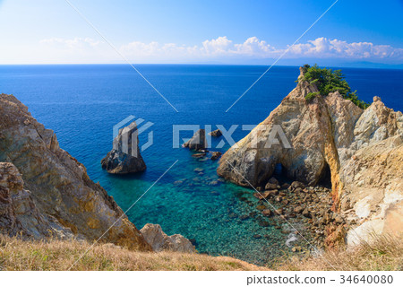 [靜岡縣]伊豆小金崎的馬岩和藍色的大海 34640080