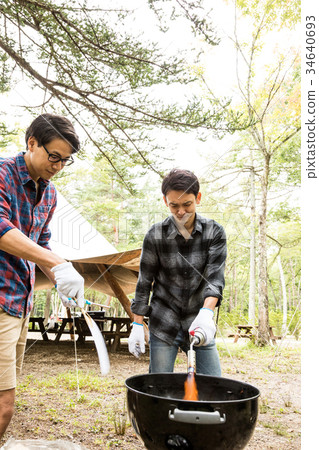 Outdoor BBQ preparation 34640693