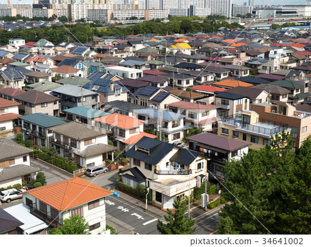 東京附近的住宅區 首頁 照片 人物 男女 日本人 東京附近的住宅區