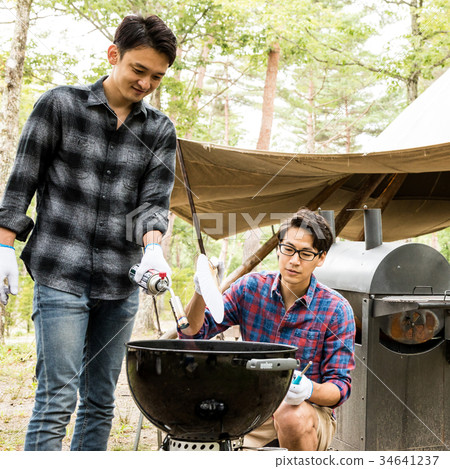 Outdoor BBQ preparation 34641237