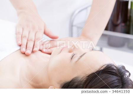 美容美容女性美容美容院护肤年轻女性 图库照片