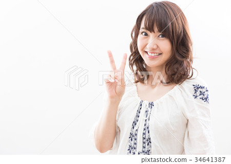 年輕的女人 年輕的女人 34641387