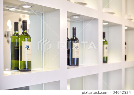 wine 34642524