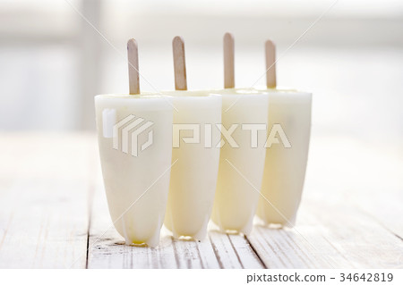 Ice cream 34642819
