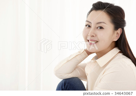 Woman Woman 34643067