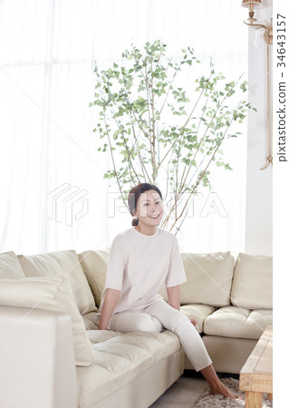 Woman Woman 34643157