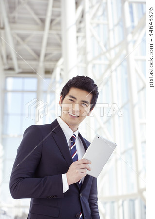 Businessman Businessman 34643326