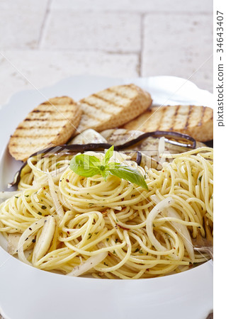 pasta pasta 34643407