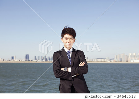 Businessman 34643518