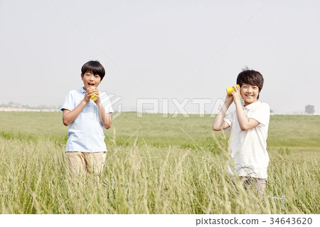 child child 34643620