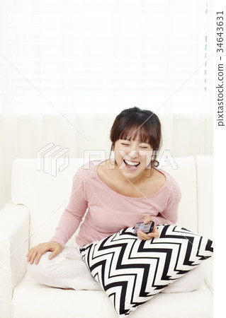 Woman 34643631
