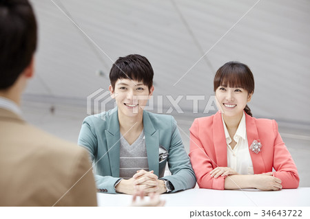 Businesswoman, business woman 34643722