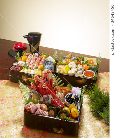 New Year dishes  34645450