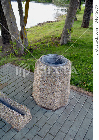 dust bin on resort lake coast dust bin on resort lake coast 34645677