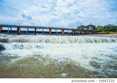 Pembrokeshire, Wales, Dam 34647219