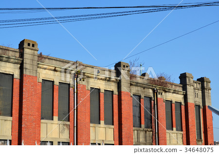 Ruins in Osaka Castle Park Ruins in Osaka Castle Park 34648075