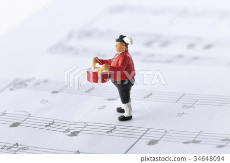 Tap a drum 34648094