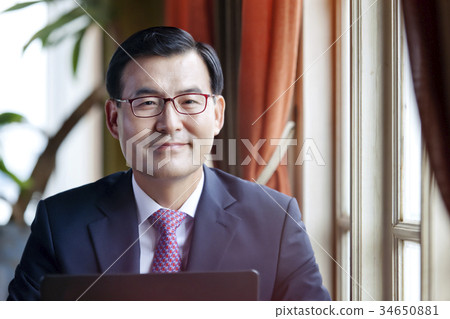 Businessman Businessman 34650881