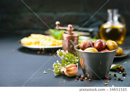 olives olives 34651585