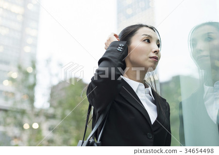 One woman business 34654498