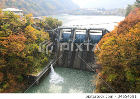 Autumn of Takato dam Autumn of Takato dam 34654581