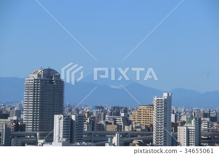 從Kitatopia看見的清楚的藍天的富士山在北區，東京 34655061