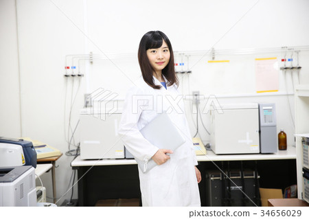 研究員女人 34656029