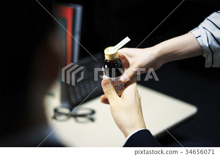 加班付費營養飲料消息 34656071