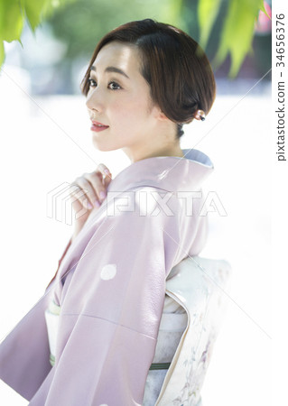Kimono women Kimono women 34656376