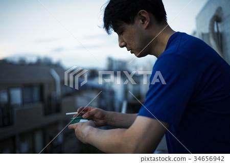 吸煙的男人 34656942