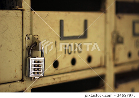 Key, mailbox, retro Key, mailbox, retro 34657973