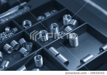 The recoil spare part for tapping repair kit 34658543