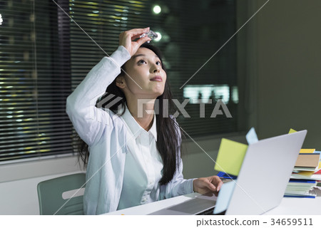 One woman business 34659511