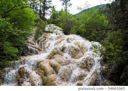 Flying waterfall on lotus platform 34665065