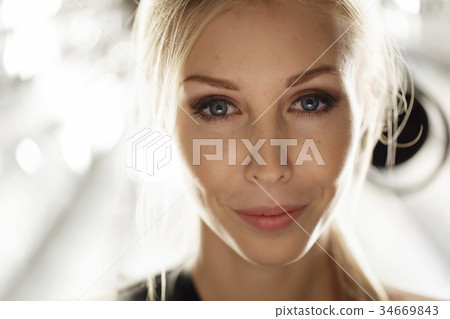 Beauty model face Beauty model face 34669843