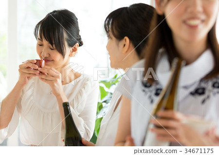 Sake, sake, women's association Sake, sake, women's association 34671175